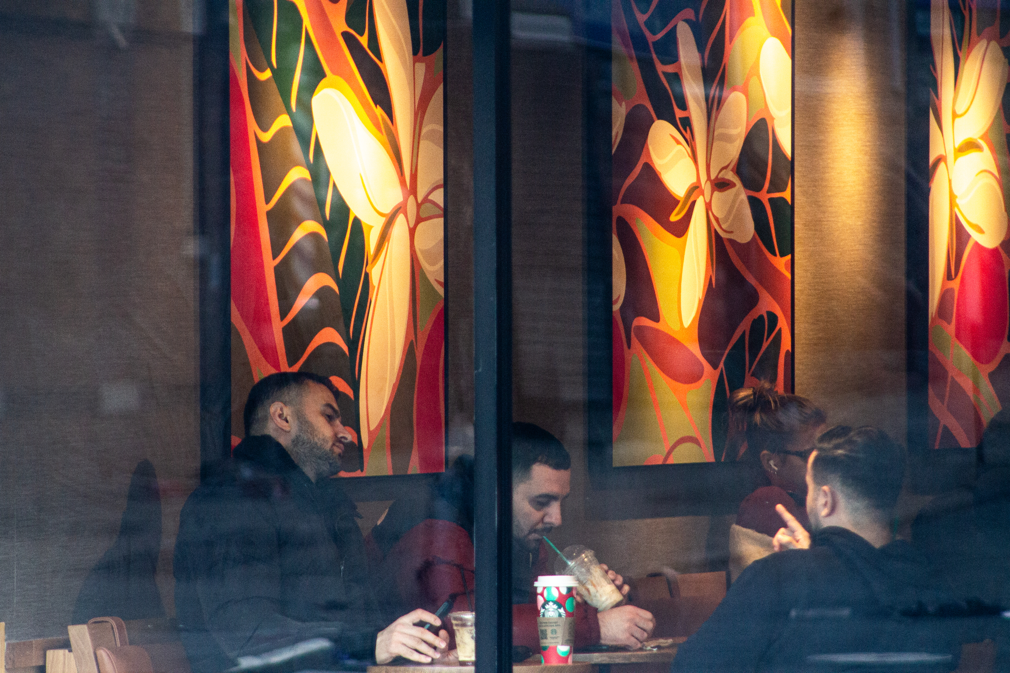 A Starbucks Moves Into ‘Upper Ridgewood’